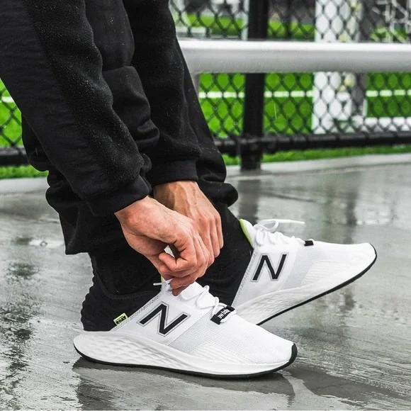 New Balance Shoes Nwt New Balance Fresh Foam Roav Running
